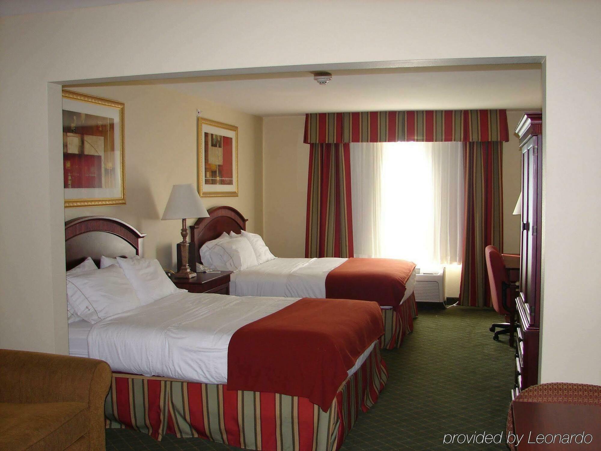 Holiday Inn Express Hotel & Suites Lexington-Downtown University, An Ihg Hotel Szoba fotó