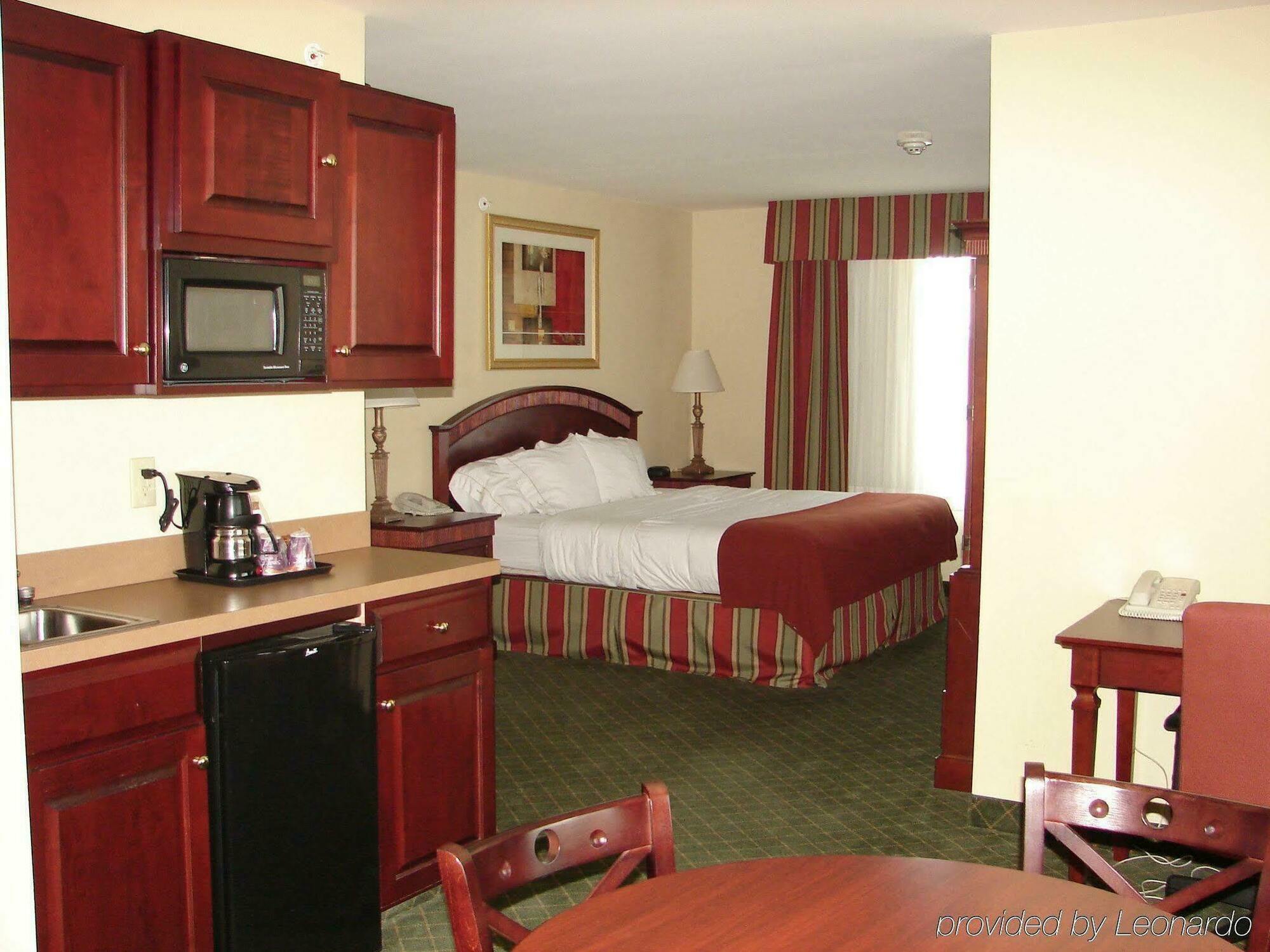 Holiday Inn Express Hotel & Suites Lexington-Downtown University, An Ihg Hotel Szoba fotó